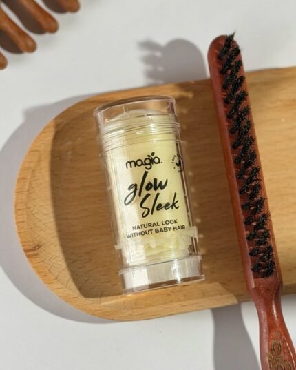 hairr wax with brush